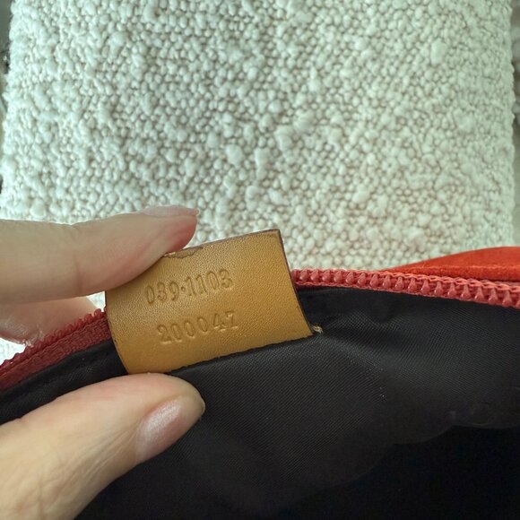 Rare GUCCI Suede Boat Bag - Picture 9 of 9